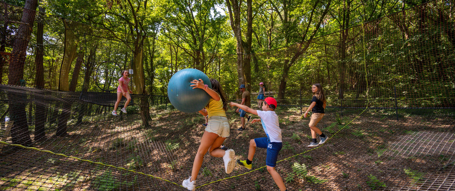 Parcours filets dans les arbres - Moulin Neuf Aventure - Rochefort-en-Terre